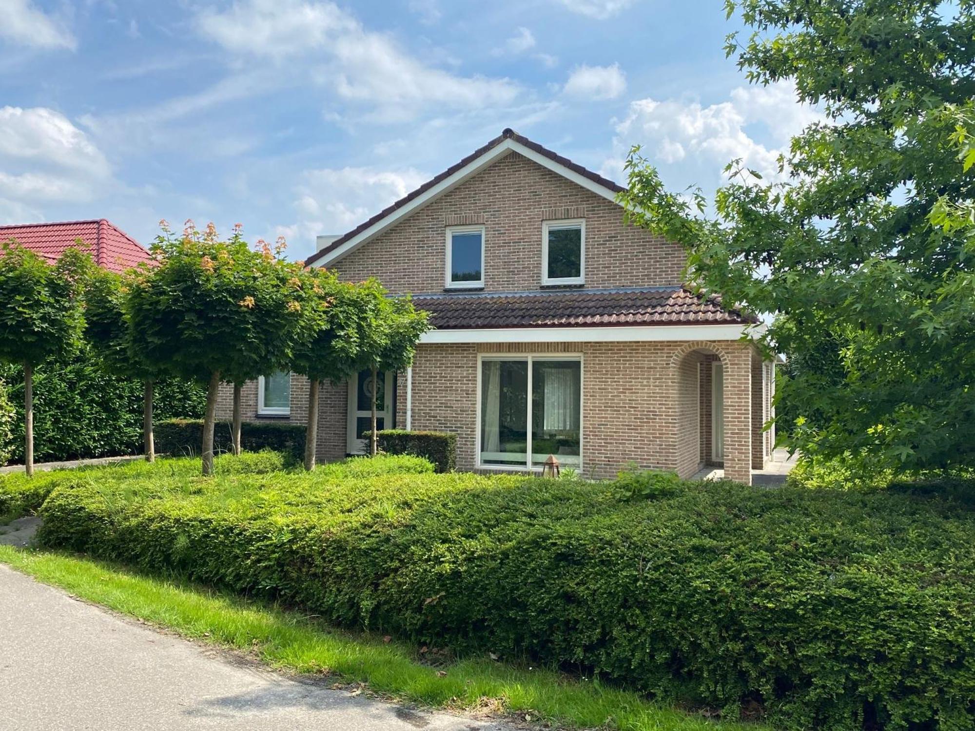 Big Family Villa 12P Big Garden With Bathtub And Jacuzzi 제이볼데 외부 사진